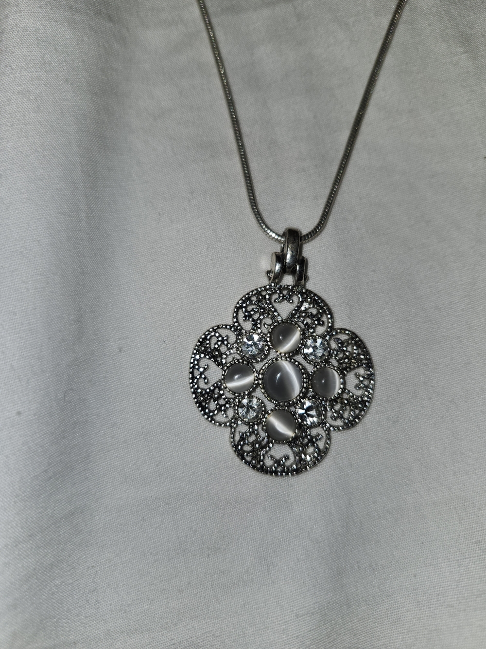Silver Filigree Pendant Necklace with Cat's Eye Stones